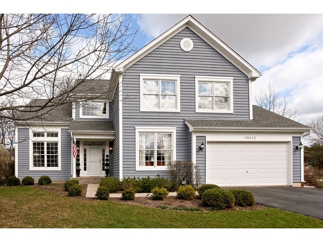 28613 Isleworth Ct, Lake Bluff, IL 60044 photo 1