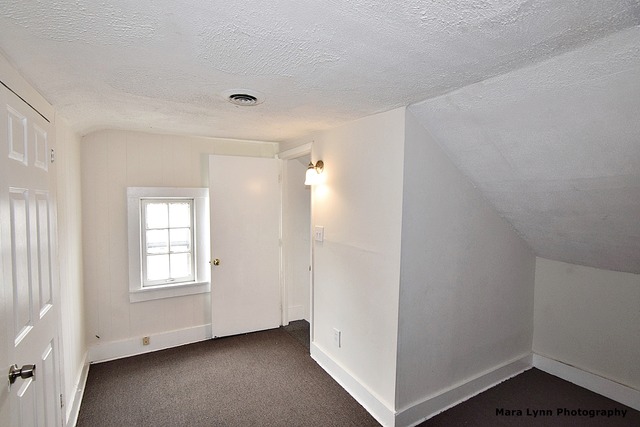 761 E New York St, Aurora, IL 60505 photo 4