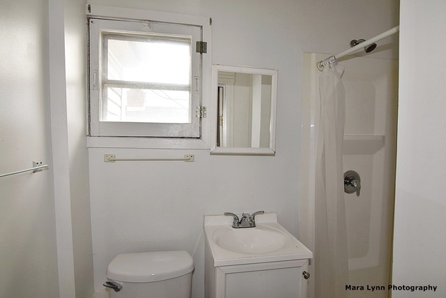 761 E New York St, Aurora, IL 60505 photo 9
