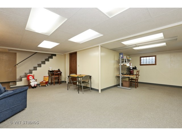 1638 Hemstock Ave, Wheaton, IL 60189 photo 18