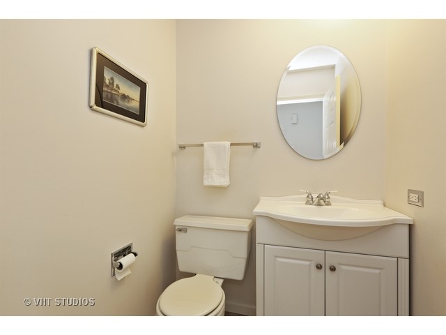 1638 Hemstock Ave, Wheaton, IL 60189 photo 9