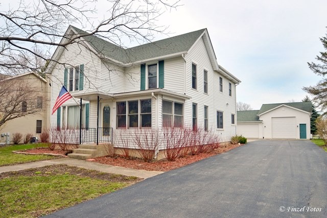 535 Maple St, Marengo, IL 60152 photo 1
