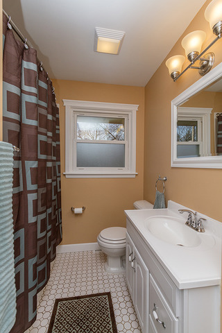 664 Keep Ave, Elgin, IL 60120 photo 18