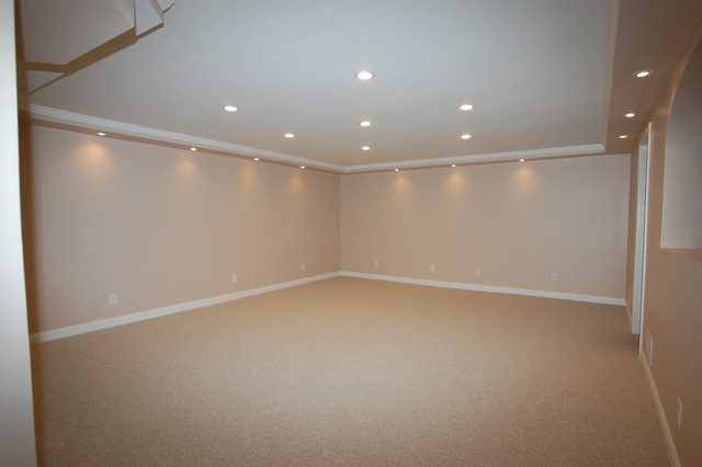 708 Crest Ave, Schaumburg, IL 60193 photo 8