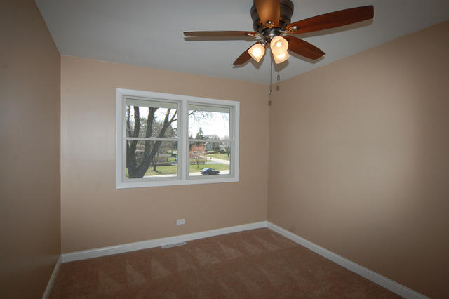708 Crest Ave, Schaumburg, IL 60193 photo 6
