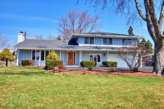 708 Crest Ave, Schaumburg, IL 60193 photo 1