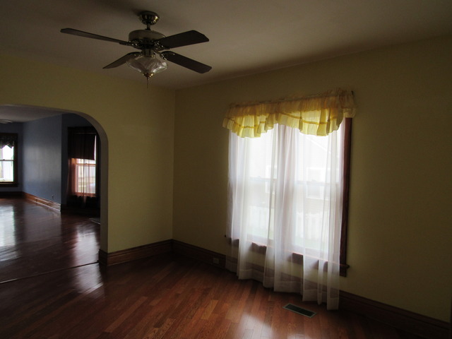 520 Clark St, Aurora, IL 60505 photo 10