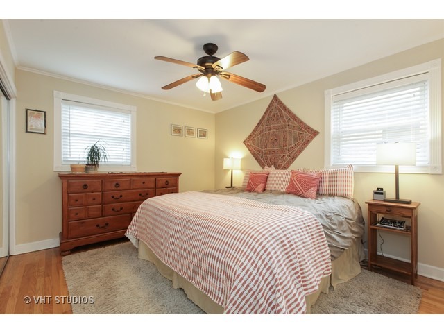 6055 N Campbell Ave, Chicago, IL 60659 photo 12