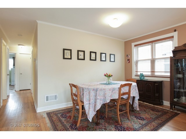6055 N Campbell Ave, Chicago, IL 60659 photo 7