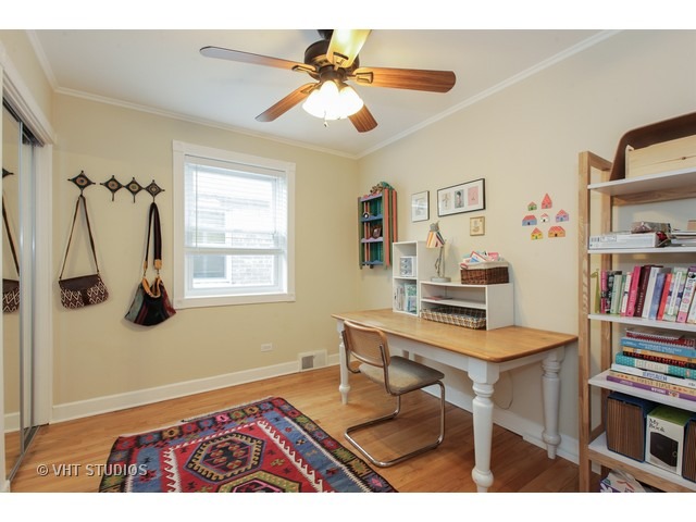 6055 N Campbell Ave, Chicago, IL 60659 photo 14