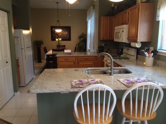  207 Mondovi Dr, Oswego, IL 60543 photo 8