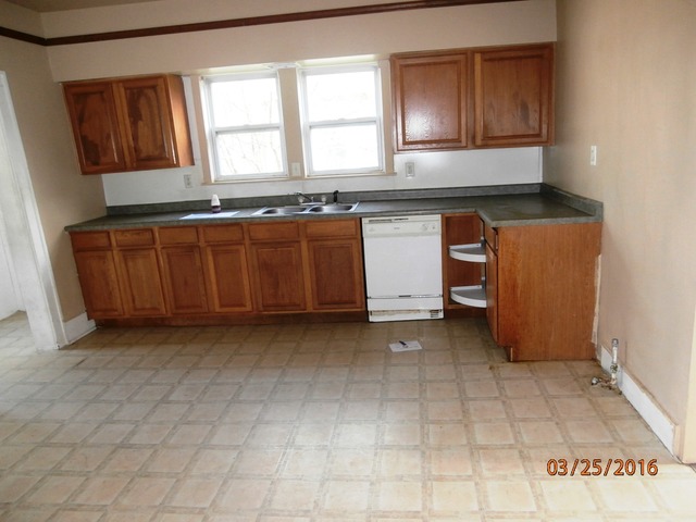 1045 S Third Ave, Kankakee, IL 60901 photo 9