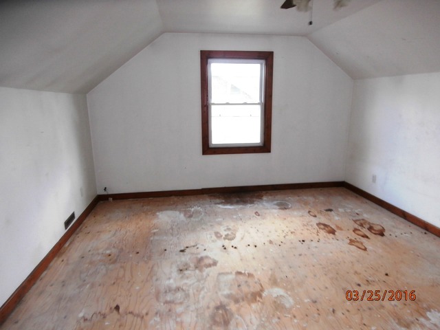 1045 S Third Ave, Kankakee, IL 60901 photo 17