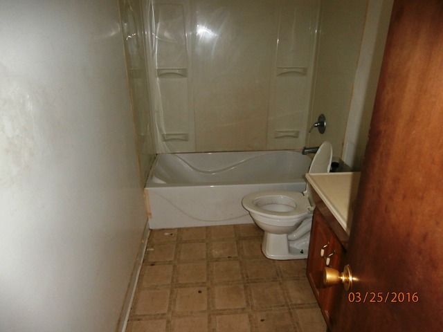1045 S Third Ave, Kankakee, IL 60901 photo 19