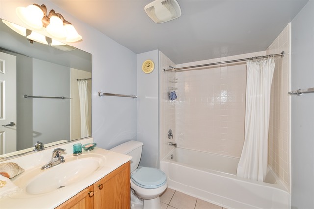 8030 Riverwalk Dr #4E, Lyons, IL 60534 photo 8