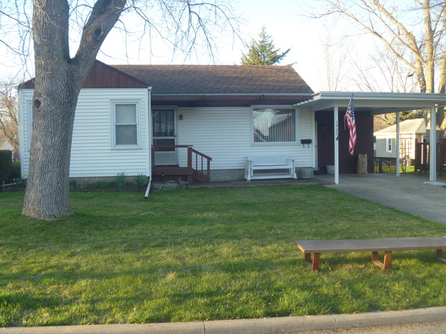 1929 12th St, Peru, IL 61354 photo 9