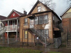 2718 E 96th St, Chicago, IL 60617 photo 1