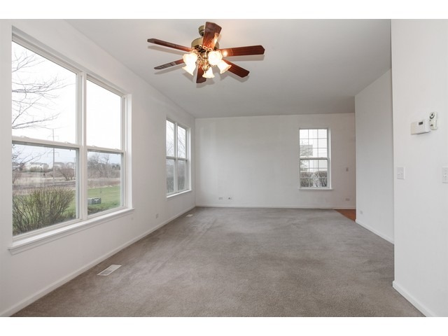 2345 Sunrise Cir, Aurora, IL 60503 photo 4