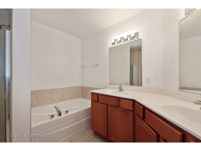 2345 Sunrise Cir, Aurora, IL 60503 photo 10