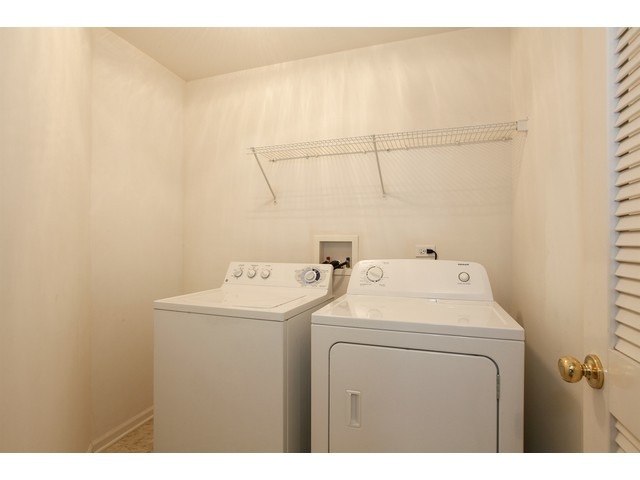 2345 Sunrise Cir, Aurora, IL 60503 photo 14