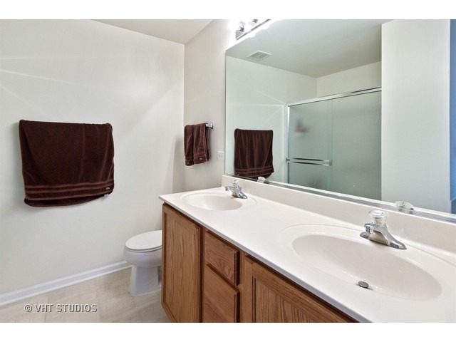 23928 Mc Mullin Cir, Plainfield, IL 60586 photo 8