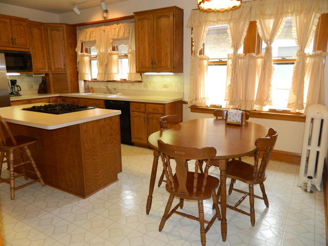 3034 Maple Ave, Berwyn, IL 60402 photo 10