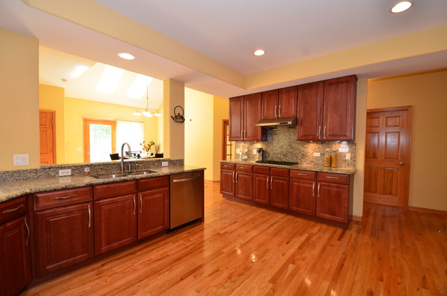 26105 W Milestone Dr, Plainfield, IL 60585 photo 4