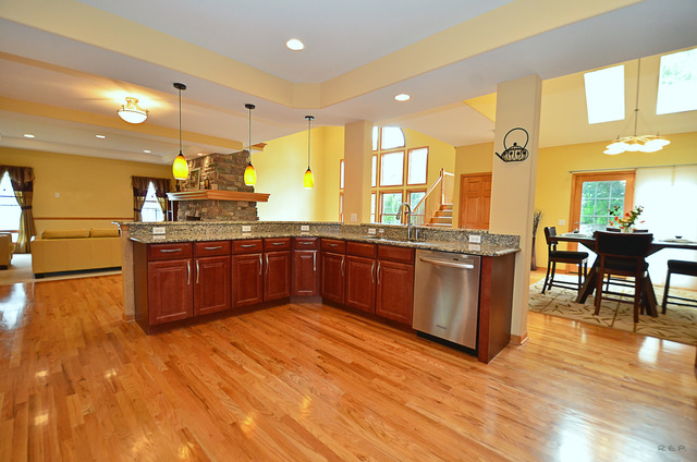 26105 W Milestone Dr, Plainfield, IL 60585 photo 2