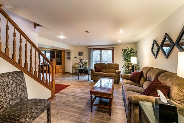 38 W315 Stevens Ln, Elgin, IL 60124 photo 22