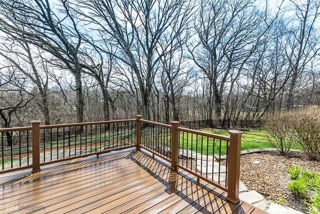 38 W315 Stevens Ln, Elgin, IL 60124 photo 25