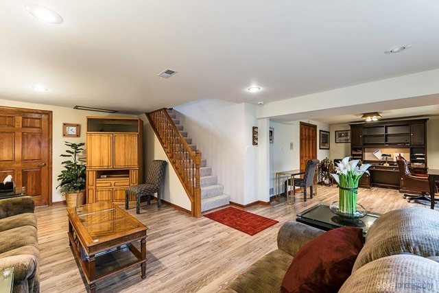 38 W315 Stevens Ln, Elgin, IL 60124 photo 21