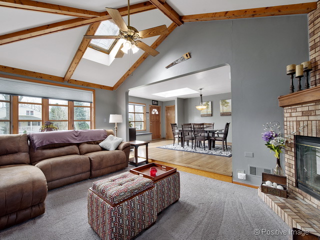 72 75th Pl, Willowbrook, IL 60527 photo 8