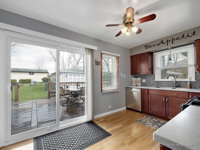 72 75th Pl, Willowbrook, IL 60527 photo 9