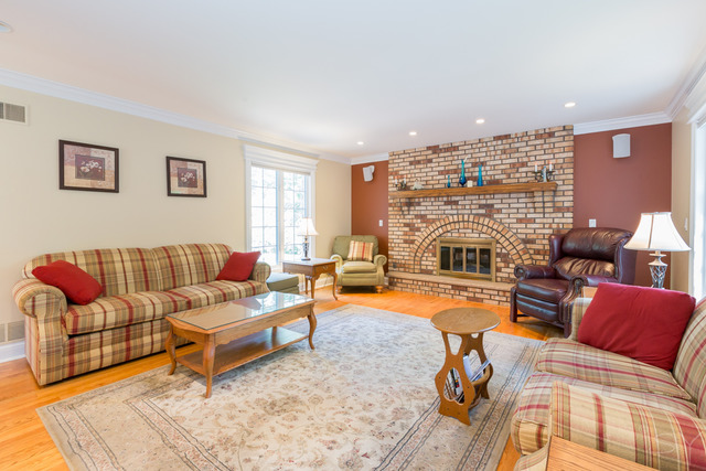 6345 Martin Dr, Willowbrook, IL 60527 photo 12