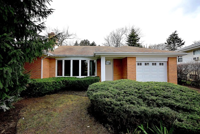 1332 Pine St, Glenview, IL 60025 photo 1