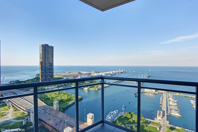 450 E Waterside Dr #2801, Chicago, IL 60601 photo 17