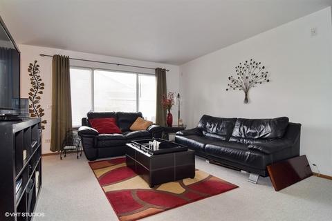 652 Mallard Ct #D1, Bartlett, IL 60103 photo 2