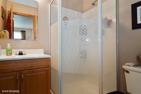652 Mallard Ct #D1, Bartlett, IL 60103 photo 7