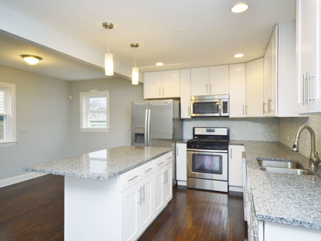 308 E 90th Pl, Chicago, IL 60619 photo 3