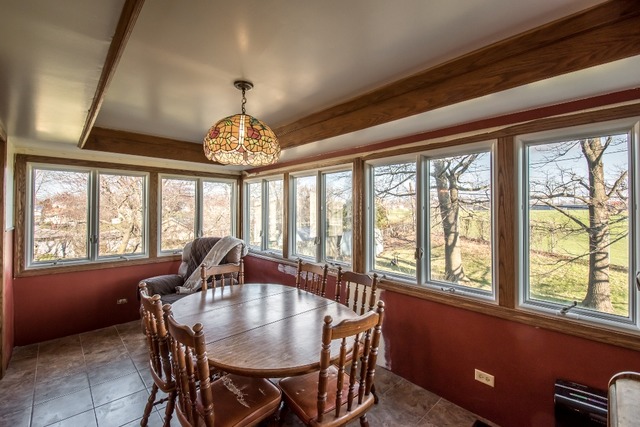 1121 Hermitage Cir, Hoffman Estates, IL 60169 photo 4