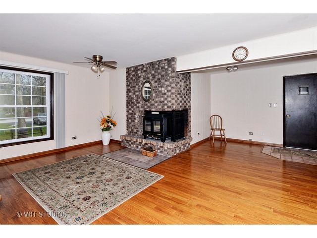 22900 Oakland Dr, Steger, IL 60475 photo 8