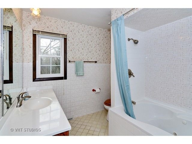 22900 Oakland Dr, Steger, IL 60475 photo 10