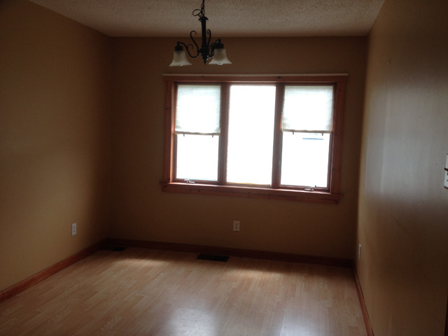 1526 Walnut St, Peru, IL 61354 photo 3