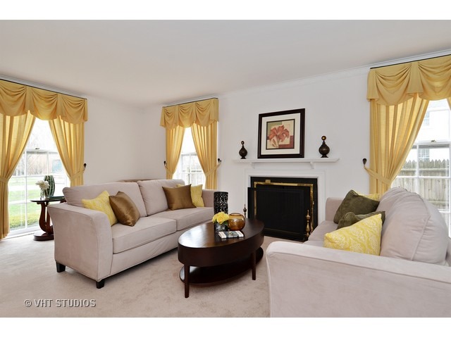 1165 Ash St, Winnetka, IL 60093 photo 2