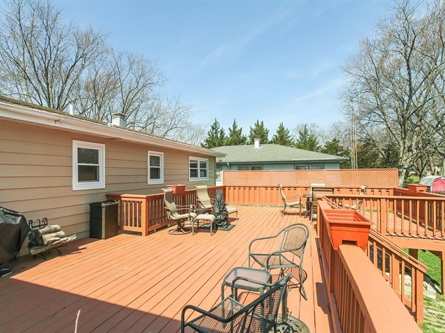 1255 Mallard Dr, Elgin, IL 60123 photo 19