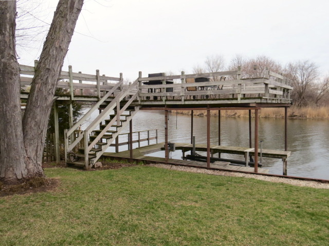 607 Kingston Blvd, Mchenry, IL 60050 photo 6