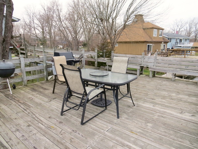 607 Kingston Blvd, Mchenry, IL 60050 photo 4