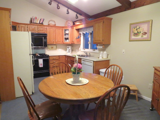 607 Kingston Blvd, Mchenry, IL 60050 photo 13