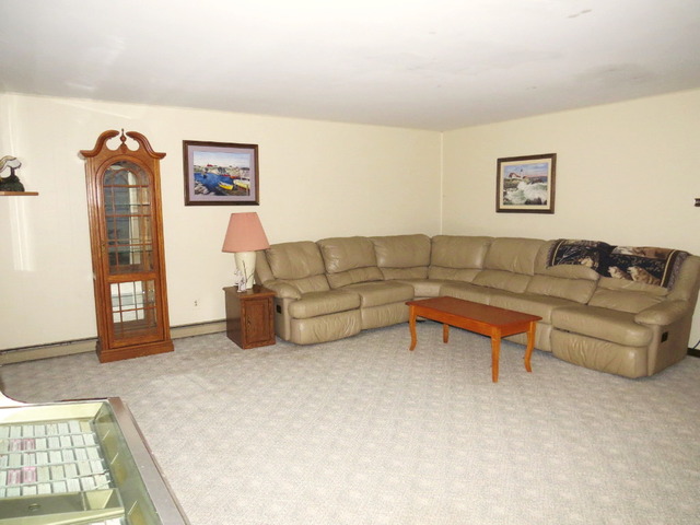 607 Kingston Blvd, Mchenry, IL 60050 photo 18