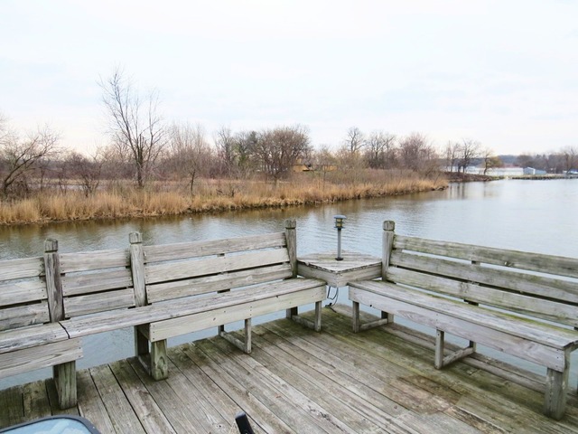 607 Kingston Blvd, Mchenry, IL 60050 photo 3